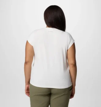 Women Boundless Trek™ T-Shirt – Plus Size