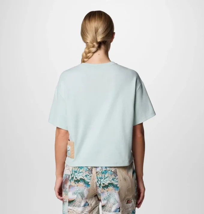Women Cove Beach™ Cropped Pocket T-Shirt Women Cove Beach™ Cropped Pocket T-Shirt