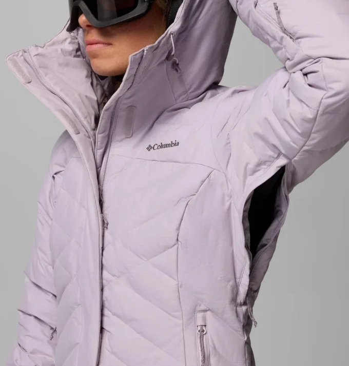 Women Lay D Down™ V Jacket Women Lay D Down™ V Jacket