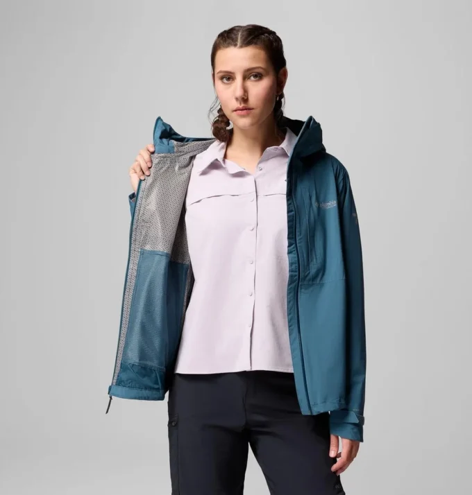 Women Omni-Tech™ AmpliDry™ II Shell Women Omni-Tech™ AmpliDry™ II Shell