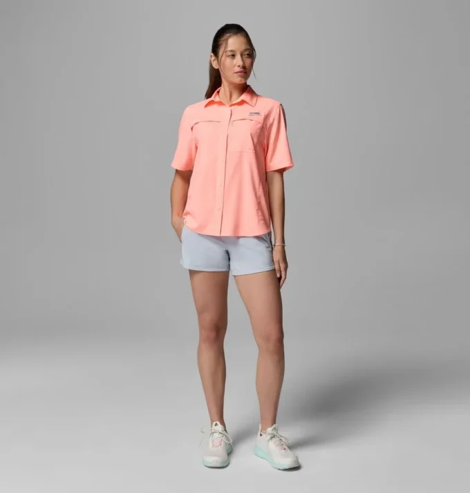 Women PFG Castback™ Woven Short Sleeve Shirt Women PFG Castback™ Woven Short Sleeve Shirt